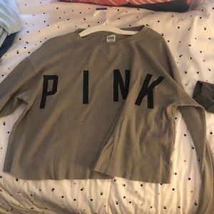 Pink VS shirt cropped